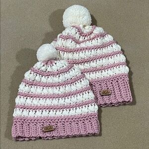 MOMMY & ME ROSEY & IVORY HANDMADE BY MEG RO BEANIE POM POM KNITTED HATS KID 2-4T